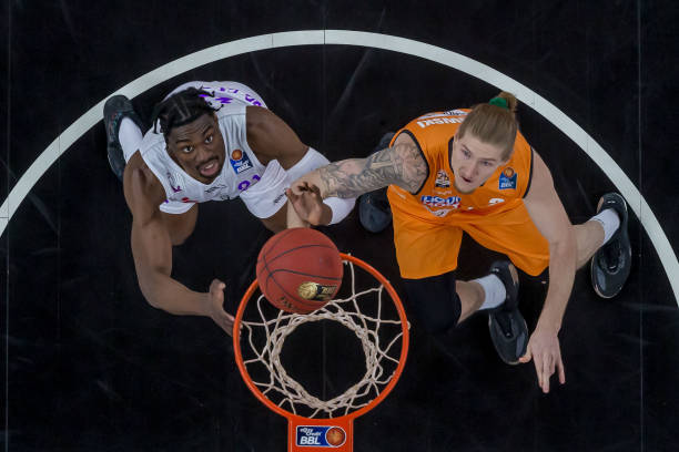 在被迫以少 在被迫以少